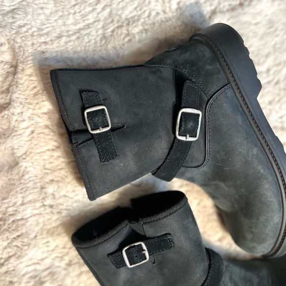 UGG® Kids' Kinzey Weather Zip-Up Winter Boots - Picture 3 of 11